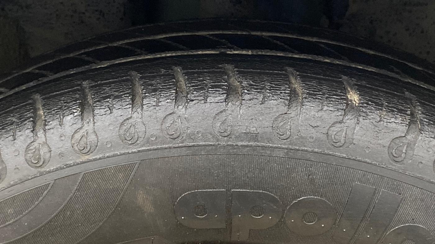 2021 Renault Kwid CLIMBER 1.0 AMT (O), Petrol, Automatic, 59,174 km, Right Front Tyre Tread