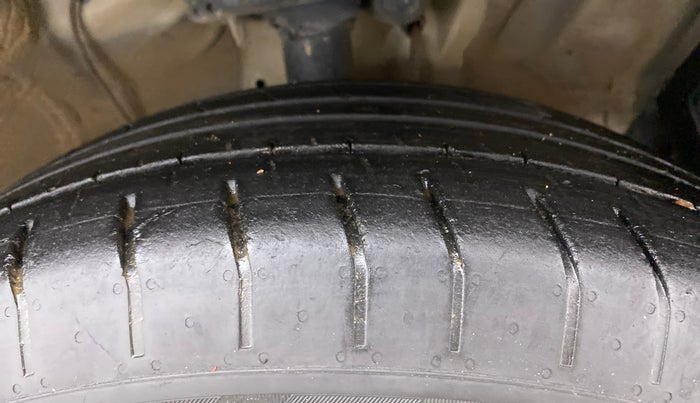 2021 Hyundai Creta S 1.5 PETROL, Petrol, Manual, 32,025 km, Right Front Tyre Tread
