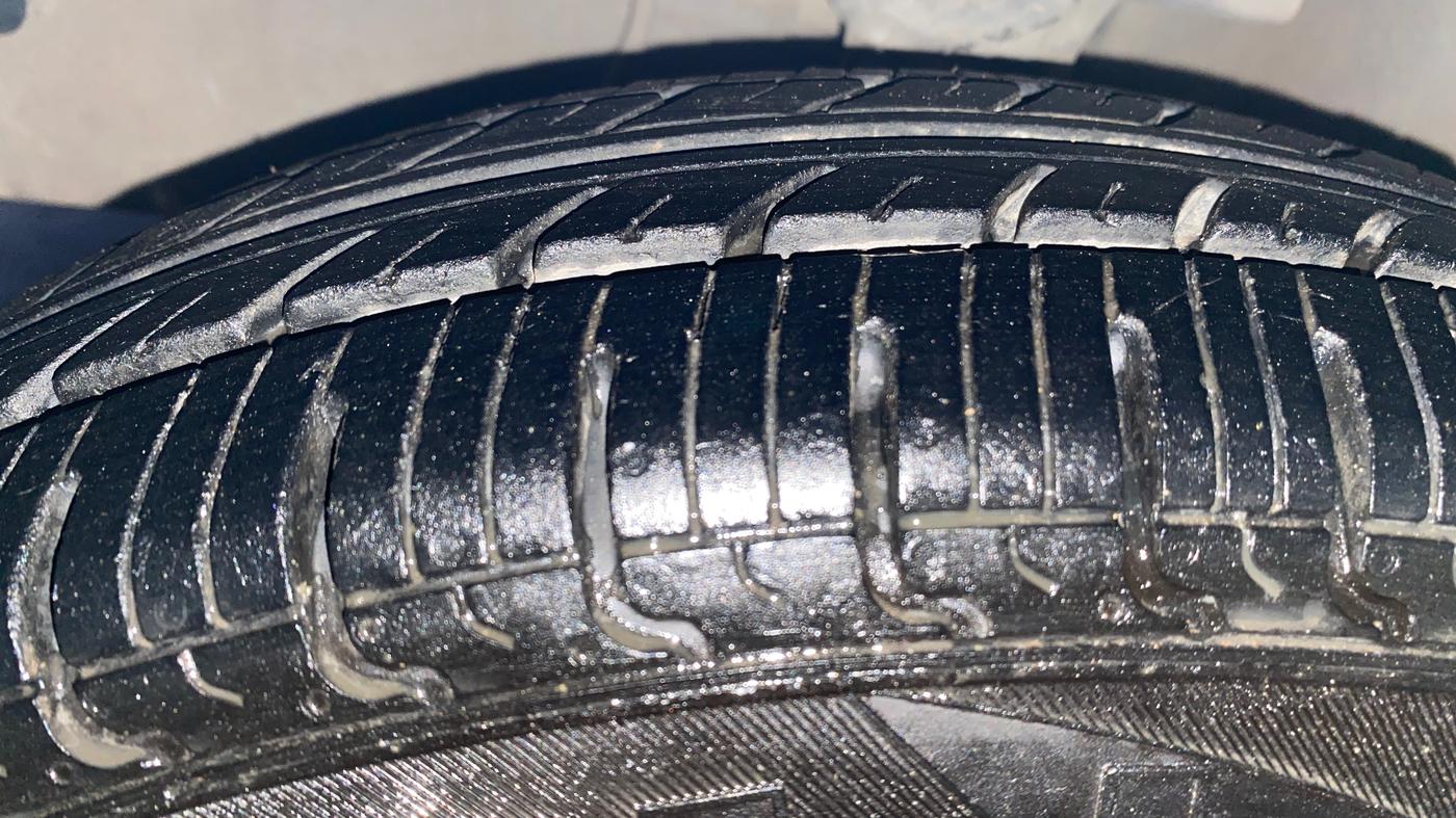 2013 Hyundai i10 ERA 1.1, Petrol, Manual, 83,476 km, Left Front Tyre Tread