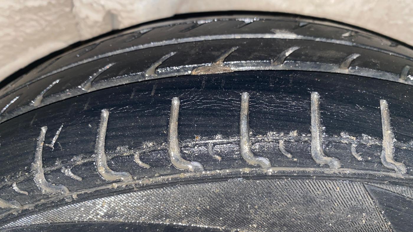 2013 Hyundai i10 ERA 1.1, Petrol, Manual, 83,476 km, Left Rear Tyre Tread