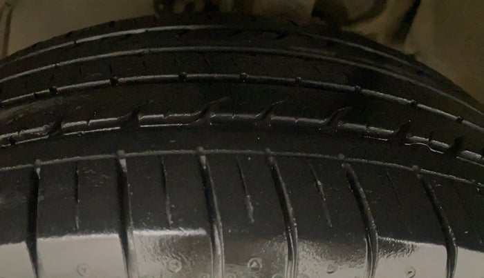 2021 Tata NEXON XMA PETROL, Petrol, Automatic, 28,382 km, Left Front Tyre Tread