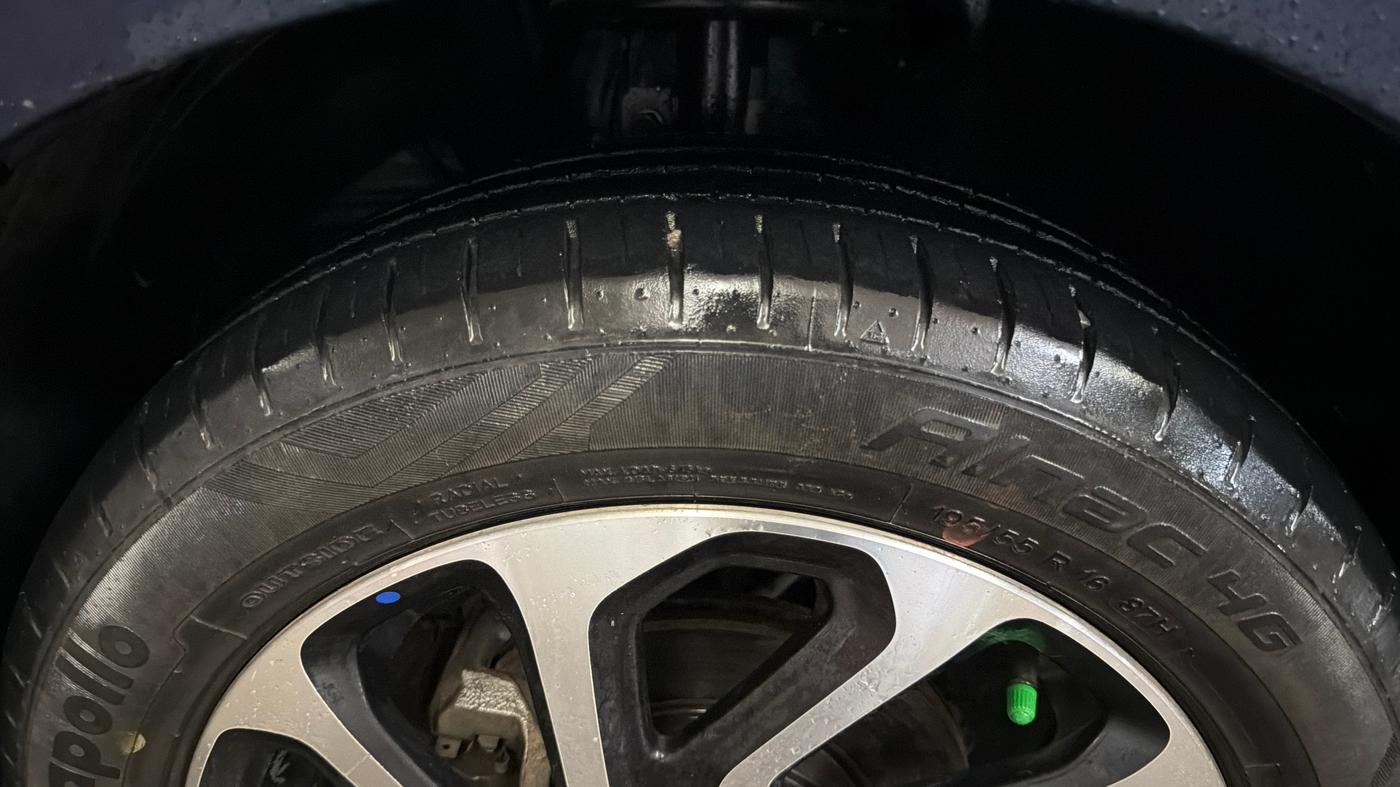2022 Maruti Baleno ALPHA 1.2 AGS, Petrol, Automatic, 28,032 km, Left Front Tyre Tread