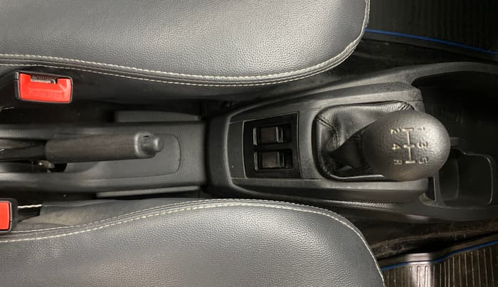 2017 Maruti Alto 800 VXI, Petrol, Manual, 37,530 km, Gear Lever