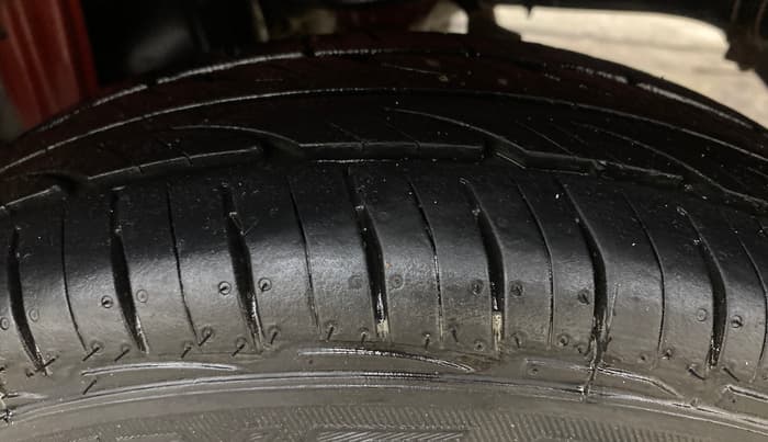 2017 Maruti Alto 800 VXI, Petrol, Manual, 37,530 km, Left Rear Tyre Tread