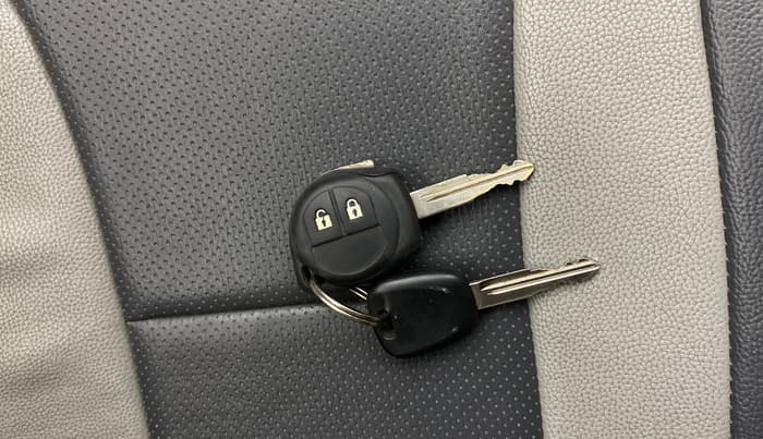 2017 Maruti Alto 800 VXI, Petrol, Manual, 37,530 km, Key Close Up