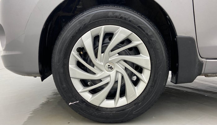 2015 Maruti Celerio VXI AT, Petrol, Automatic, 1,21,969 km, Left Front Wheel