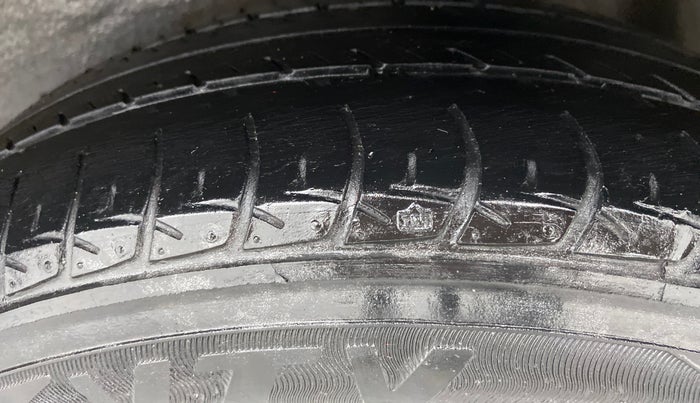 2015 Maruti Celerio VXI AT, Petrol, Automatic, 1,21,969 km, Left Rear Tyre Tread