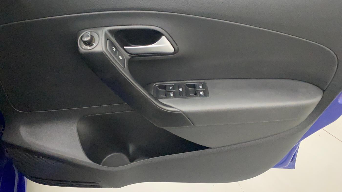 2018 Volkswagen Ameo HIGHLINE PLUS 1.5L AT 16 ALLOY, Diesel, Automatic, 85,697 km, Driver Side Door Panels Control