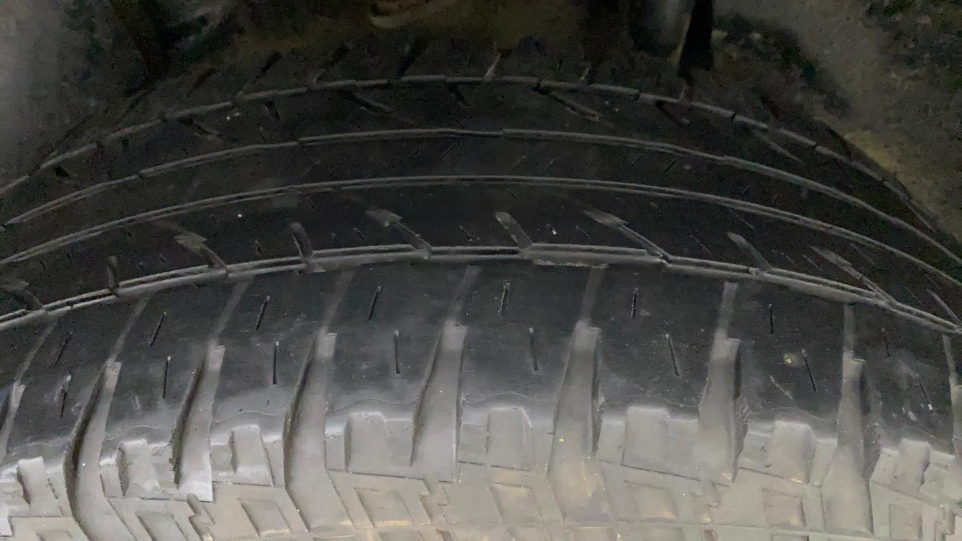 2019 Tata Harrier XZ 2.0L DUAL TONE, Diesel, Manual, 65,221 km, Right Rear Tyre Tread