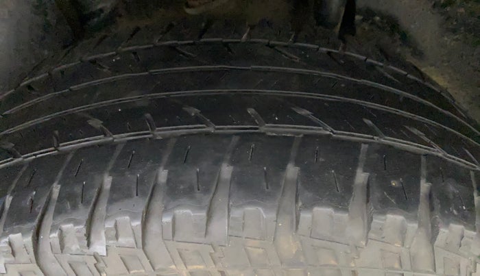 2019 Tata Harrier XZ 2.0L DUAL TONE, Diesel, Manual, 65,221 km, Right Rear Tyre Tread