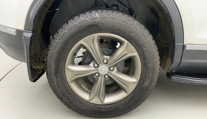 2019 Tata Harrier XZ 2.0L DUAL TONE, Diesel, Manual, 65,221 km, Right Rear Wheel