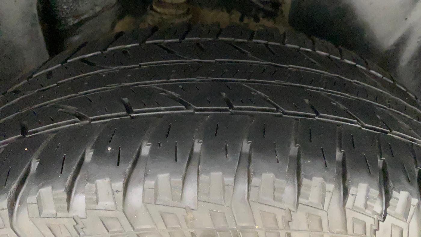 2019 Tata Harrier XZ 2.0L DUAL TONE, Diesel, Manual, 65,221 km, Left Rear Tyre Tread
