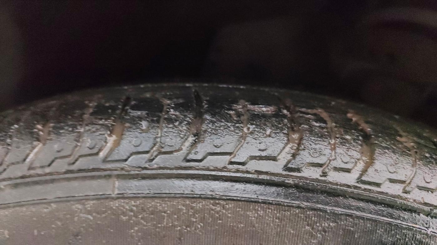 2021 Hyundai NEW I20 ASTA (O) 1.0 TURBO GDI DCT, CNG, Automatic, 48,190 km, Left Front Tyre Tread
