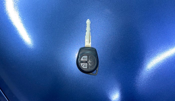 2019 Maruti Dzire VXI, Petrol, Manual, 35,325 km, Key Close Up