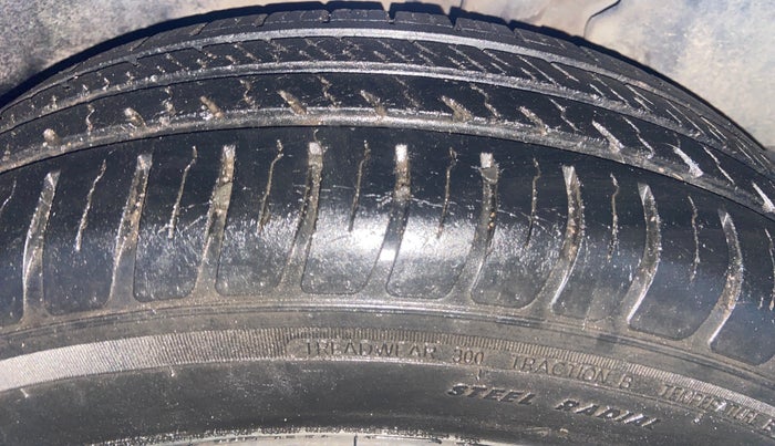 2019 Maruti Dzire VXI, Petrol, Manual, 35,325 km, Left Rear Tyre Tread