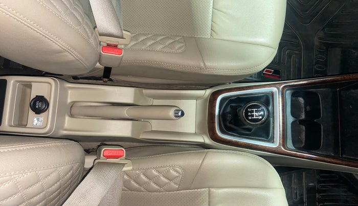 2019 Maruti Dzire VXI, Petrol, Manual, 35,325 km, Gear Lever