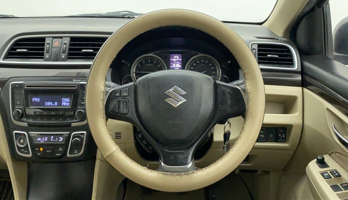 2016 Maruti Ciaz VXI+, Petrol, Manual, 49,187 km, Steering Wheel Close Up