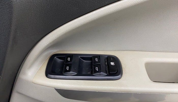 2014 Ford Ecosport TREND 1.5L PETROL, Petrol, Manual, 88,777 km, Driver Side Door Panels Control