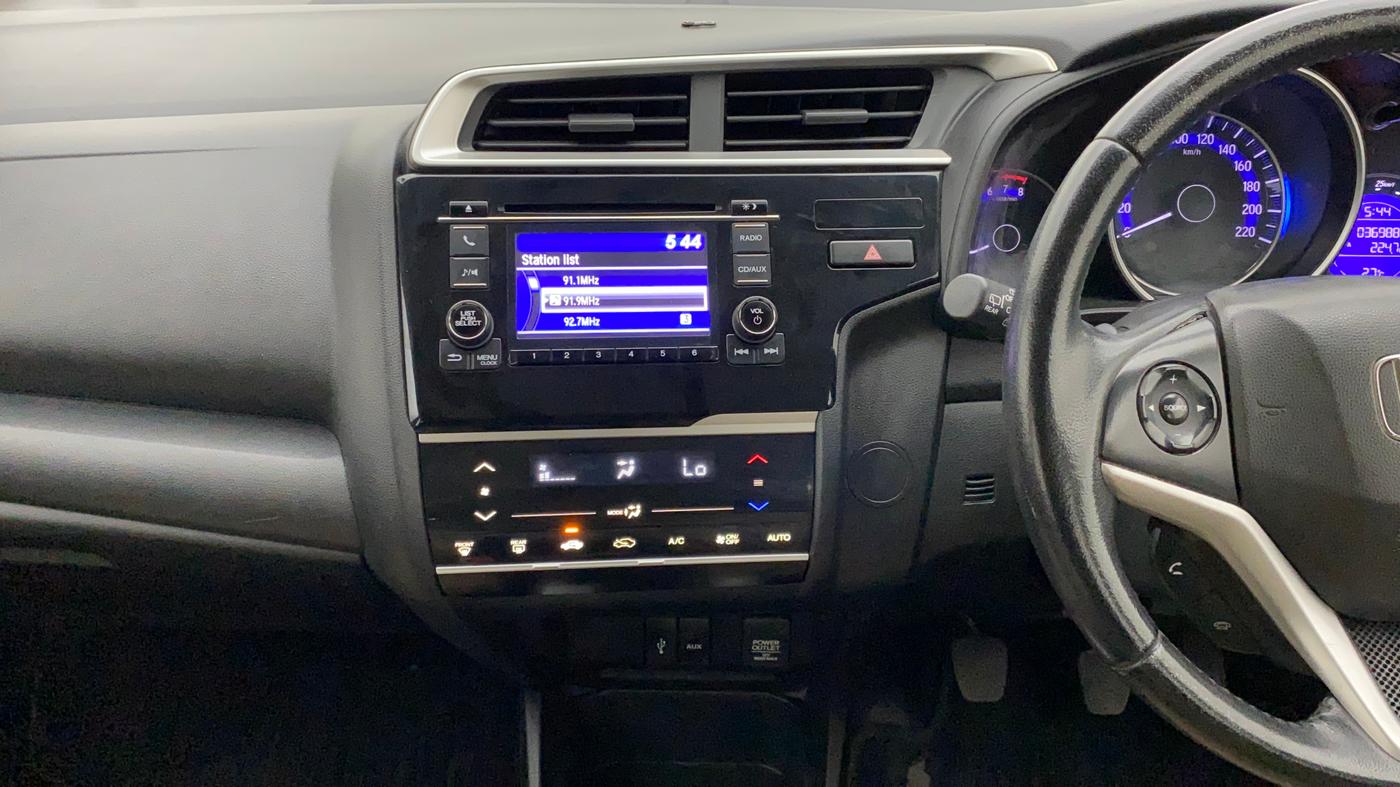 2017 Honda Jazz 1.2L I-VTEC V, Petrol, Manual, 36,983 km, Air Conditioner