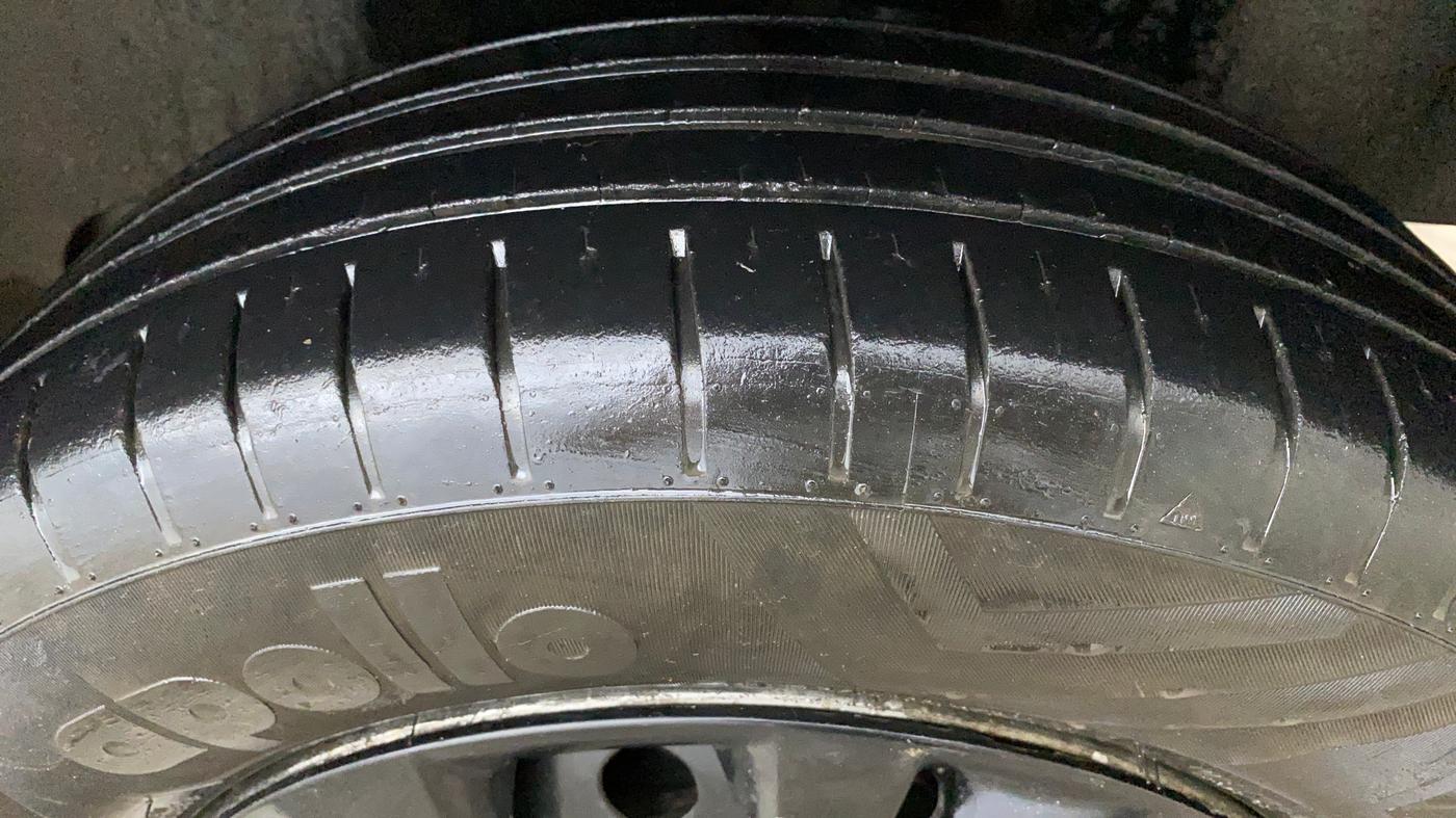 2019 Maruti Swift LXI, Petrol, Manual, 57,741 km, Left Rear Tyre Tread
