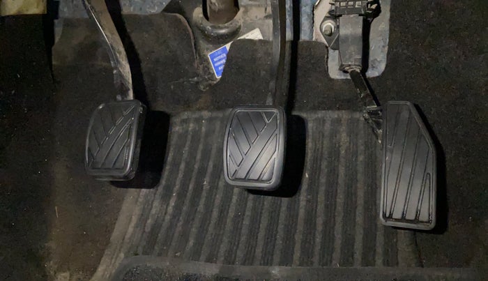 2019 Maruti Swift LXI, Petrol, Manual, 57,741 km, Pedals