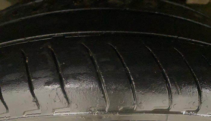 2023 Hyundai EXTER SX (O) CONNECT, Petrol, Manual, 39,143 km, Right Rear Tyre Tread