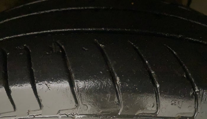 2023 Hyundai EXTER SX (O) CONNECT, Petrol, Manual, 39,143 km, Right Front Tyre Tread