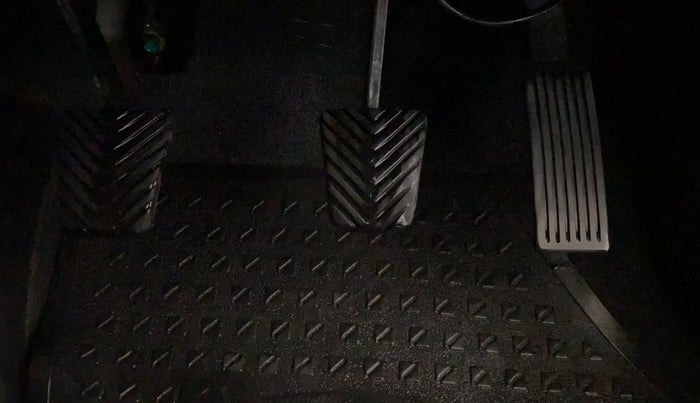 2014 Hyundai i20 SPORTZ 1.2, CNG, Manual, 63,655 km, Pedals