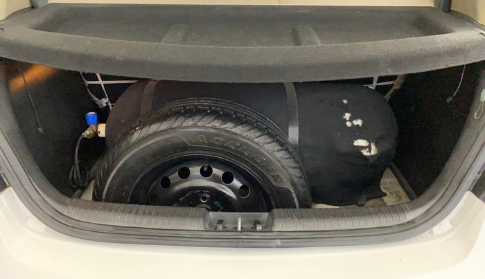 2014 Hyundai i20 SPORTZ 1.2, CNG, Manual, 63,655 km, Boot Inside