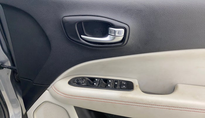 2018 Jeep Compass LIMITED 1.4 PETROL AT, Petrol, Automatic, 42,428 km, Driver Side Door Panels Control