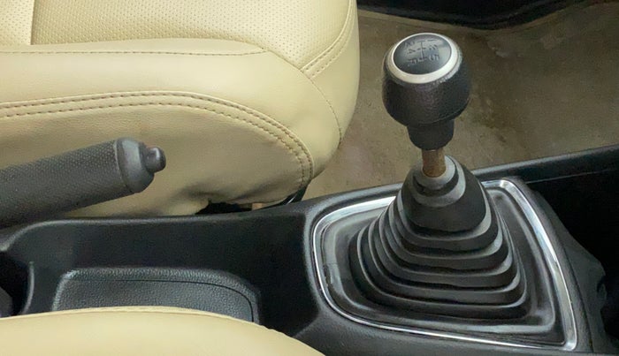 2019 Honda Amaze 1.2L I-VTEC VX, Petrol, Manual, 31,293 km, Gear Lever