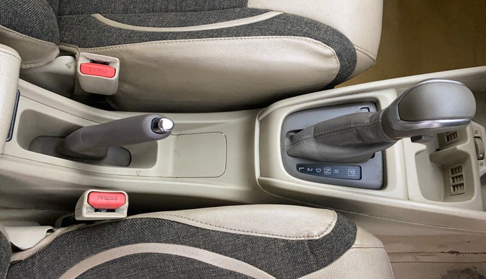 2019 Maruti Ertiga ZXI AT SHVS, Petrol, Automatic, 86,151 km, Gear Lever