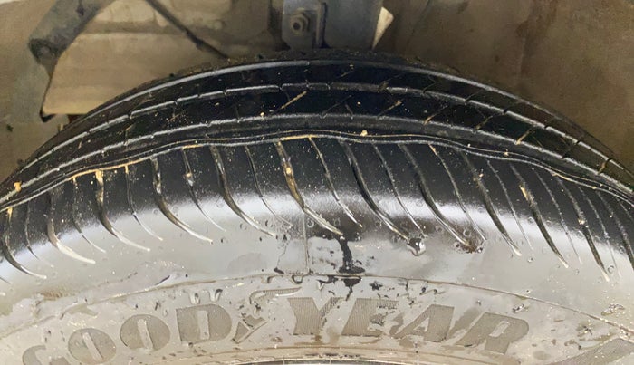 2019 Maruti Ertiga ZXI AT SHVS, Petrol, Automatic, 86,151 km, Left Front Tyre Tread