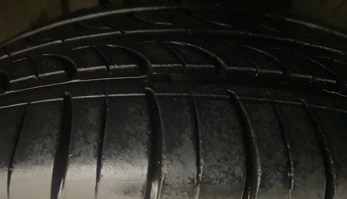 2021 Honda Jazz 1.2L I-VTEC ZX CVT, Petrol, Automatic, 52,331 km, Right Front Tyre Tread