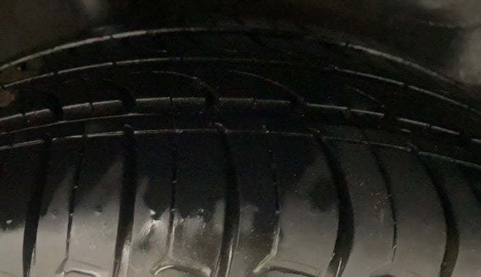 2021 Honda Jazz 1.2L I-VTEC ZX CVT, Petrol, Automatic, 52,331 km, Right Rear Tyre Tread