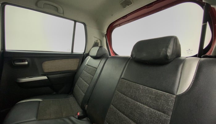 2015 Maruti Wagon R 1.0 VXI, Petrol, Manual, 55,386 km, Right Side Rear Door Cabin