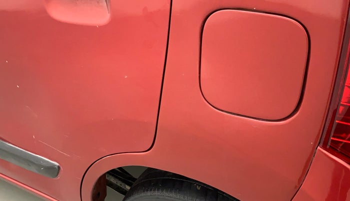 2015 Maruti Wagon R 1.0 VXI, Petrol, Manual, 55,386 km, Left quarter panel - Minor scratches