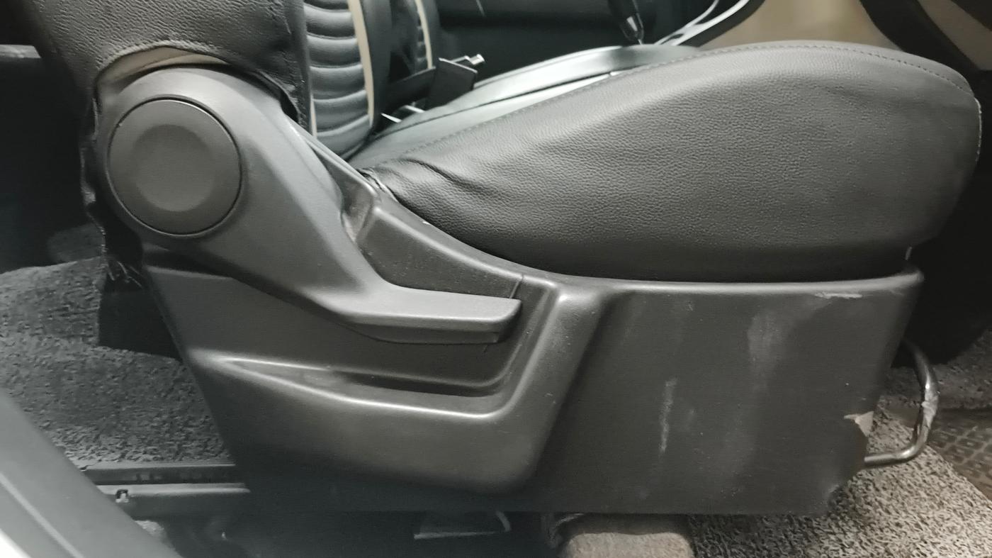 2020 Maruti New Wagon-R VXI 1.2 AMT, Petrol, Automatic, 98,365 km, Driver Side Adjustment Panel
