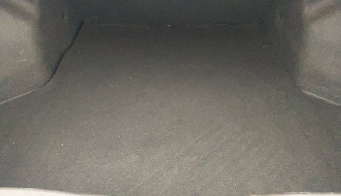 2022 Maruti Ciaz ALPHA 1.5 SHVS PETROL, Petrol, Manual, 39,289 km, Boot Inside