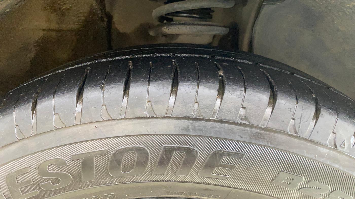 2018 Maruti IGNIS ZETA 1.2 AMT, CNG, Automatic, 73,471 km, Right Front Tyre Tread