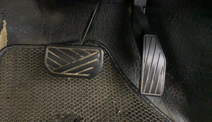 2018 Maruti IGNIS ZETA 1.2 AMT, CNG, Automatic, 73,516 km, Pedals