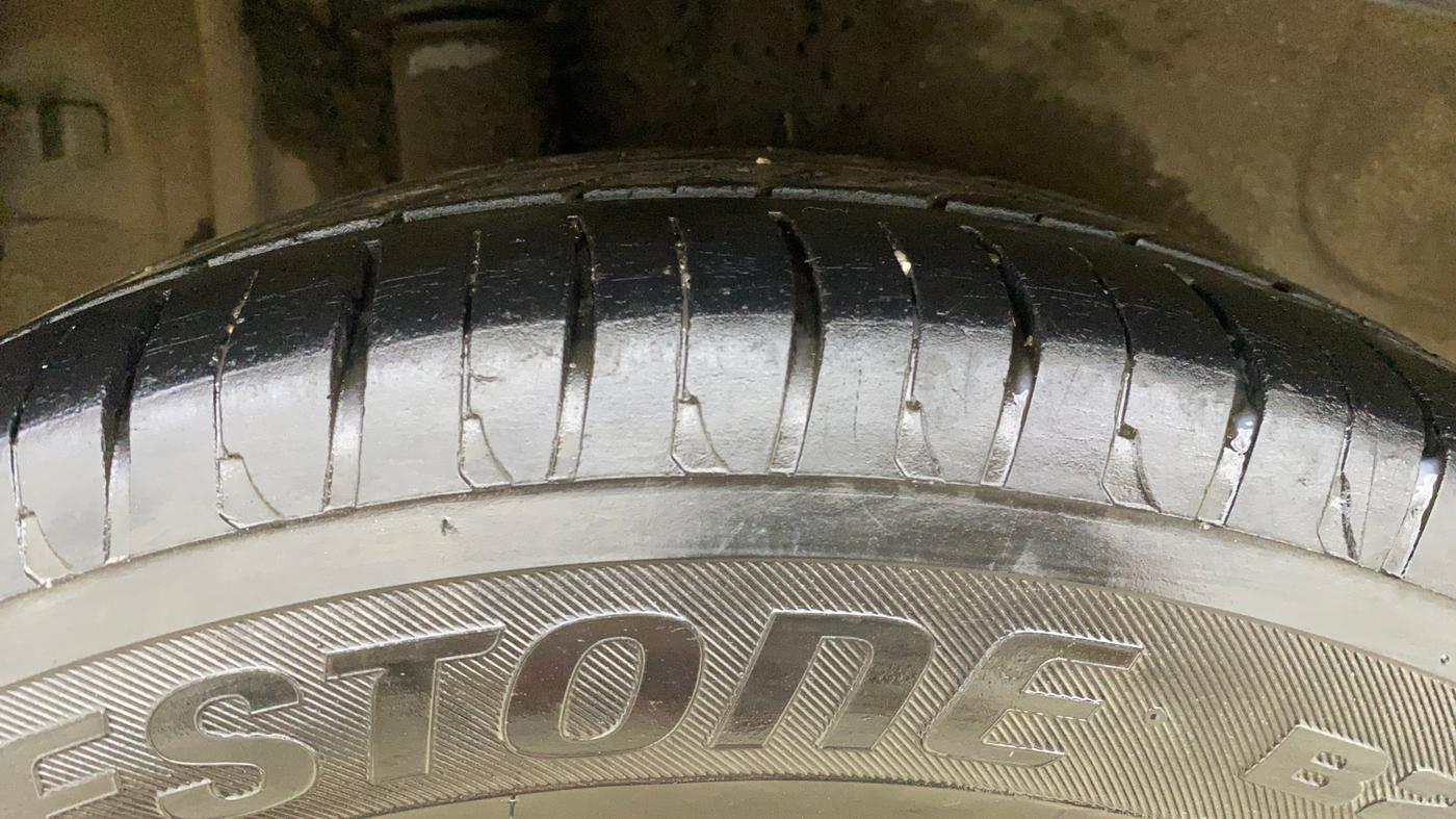 2018 Maruti IGNIS ZETA 1.2 AMT, CNG, Automatic, 73,471 km, Right Rear Tyre Tread