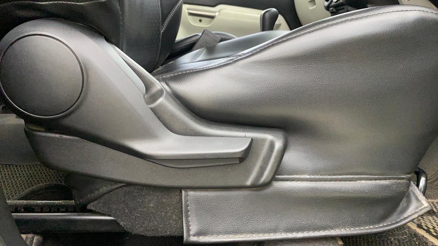 2018 Maruti IGNIS ZETA 1.2 AMT, CNG, Automatic, 73,471 km, Driver Side Adjustment Panel