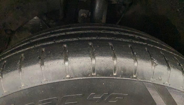 2022 Toyota Glanza E, Petrol, Manual, 38,995 km, Left Front Tyre Tread