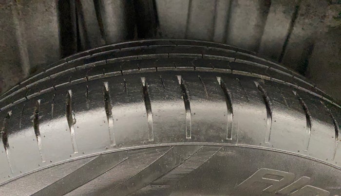 2022 Toyota Glanza E, Petrol, Manual, 38,995 km, Right Rear Tyre Tread