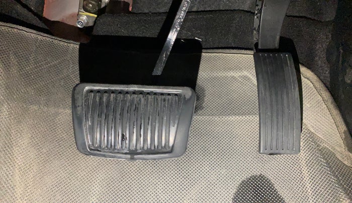 2021 Hyundai NEW I20 SPORTZ 1.2 AT, Petrol, Automatic, 32,918 km, Pedals