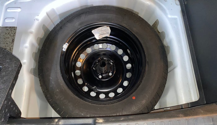 2022 Volkswagen TAIGUN HIGHLINE 1.0 TSI MT, Petrol, Manual, 42,419 km, Spare Tyre