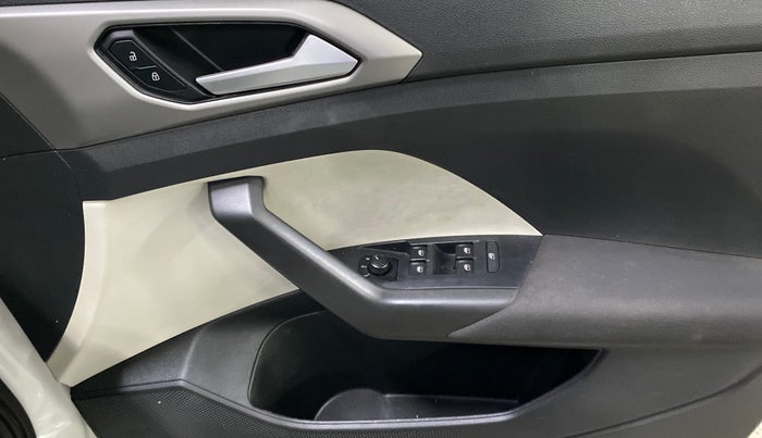 2022 Volkswagen TAIGUN HIGHLINE 1.0 TSI MT, Petrol, Manual, 42,419 km, Driver Side Door Panels Control