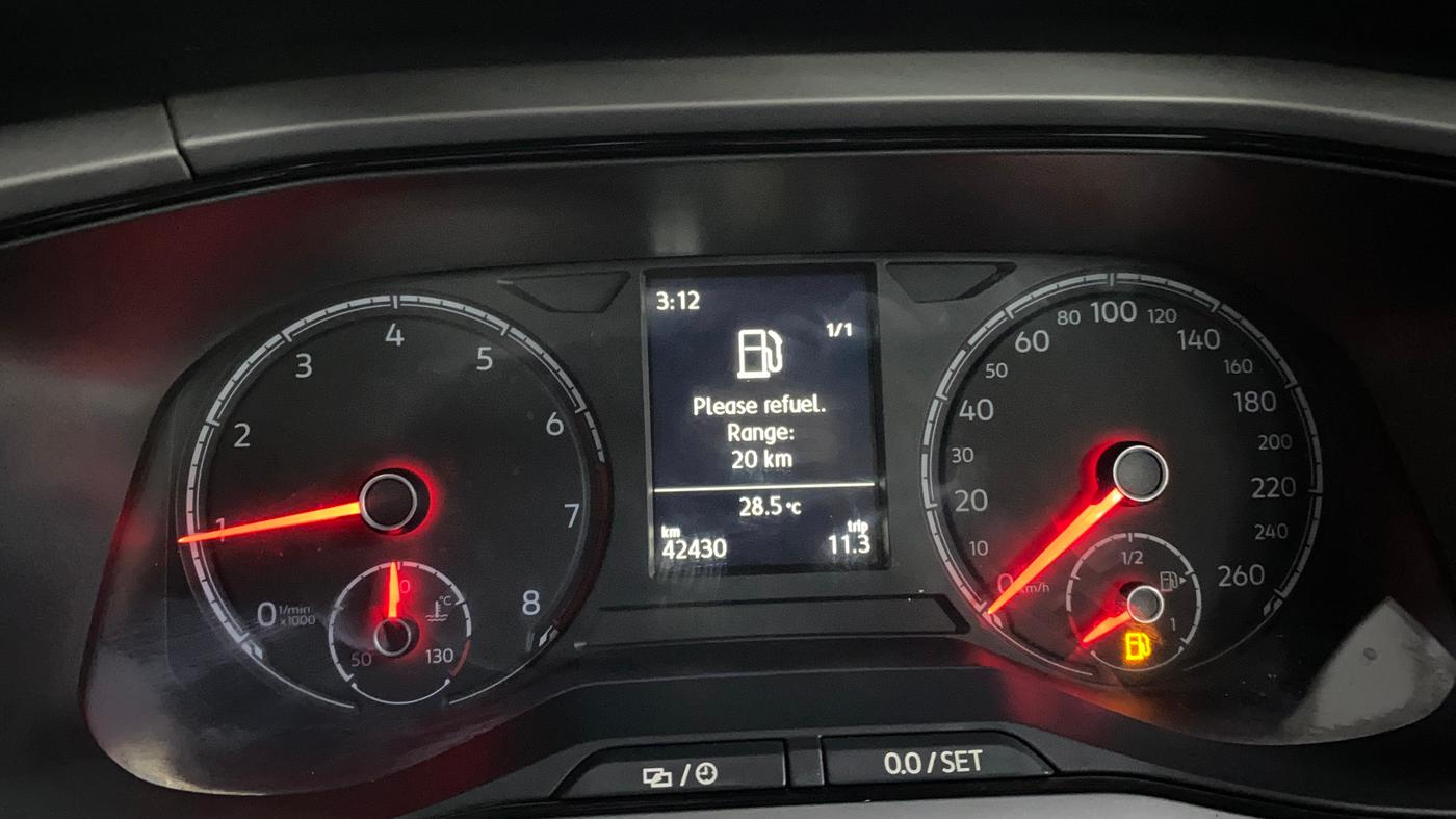 2022 Volkswagen TAIGUN HIGHLINE 1.0 TSI MT, Petrol, Manual, 42,419 km, Odometer Image