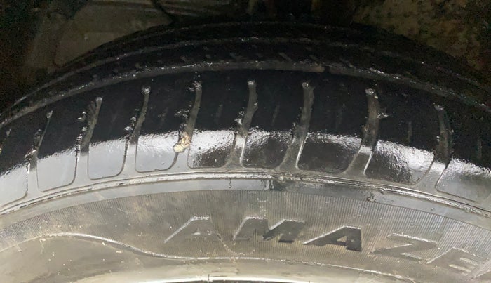 2019 Maruti Swift LXI, Petrol, Manual, 27,475 km, Left Front Tyre Tread